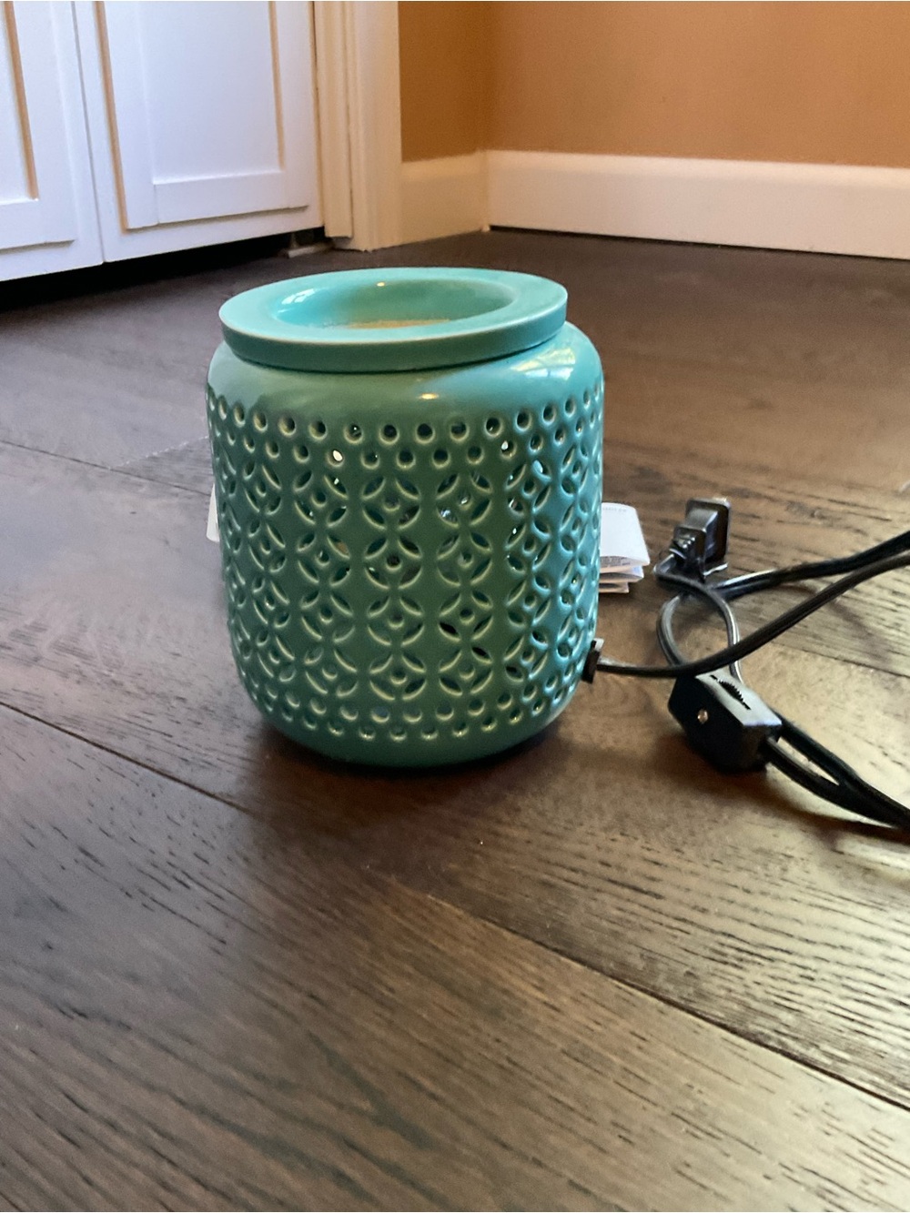 Chesapeake Bay Teal Ceramic Electric Wax Warmer with Decorative Cutouts